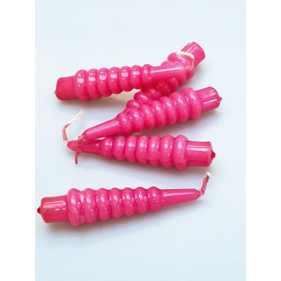 Csavart gyertya 9 cm Ciklámen