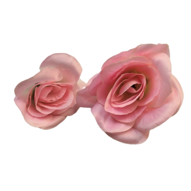 Nyílt szaténrózsa fej 6-8 cm Világos rózsaszín 