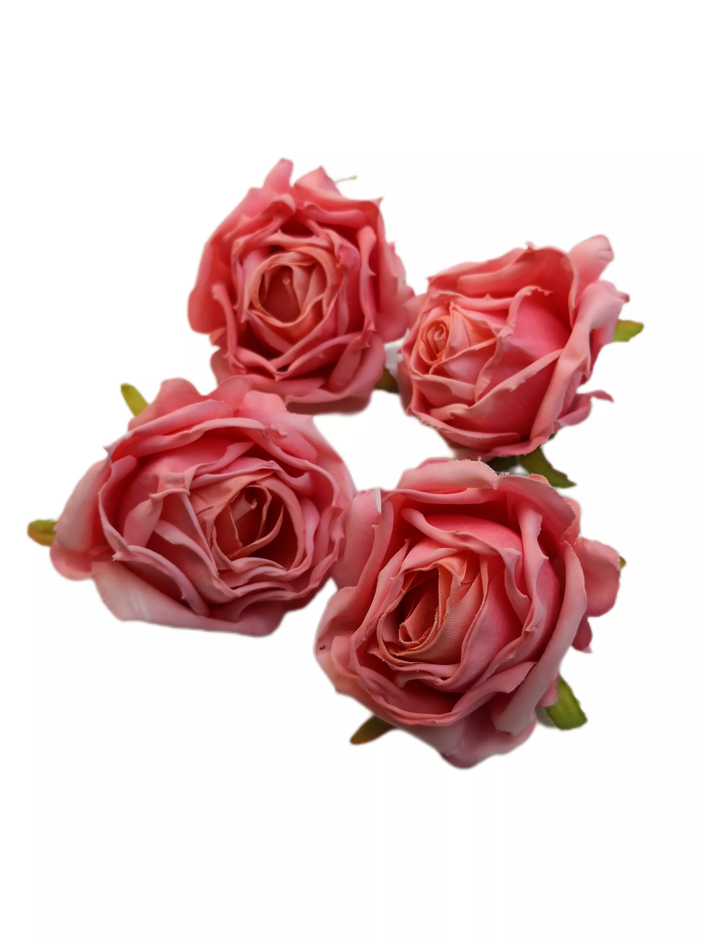 Élethű rózsafej 6 cm 01