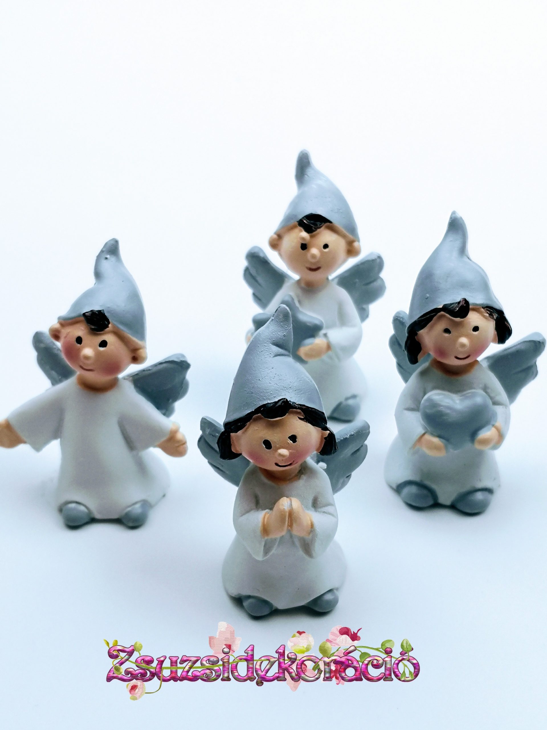Angyal 2,5 cm Szürke ( vegyesen küldöm )