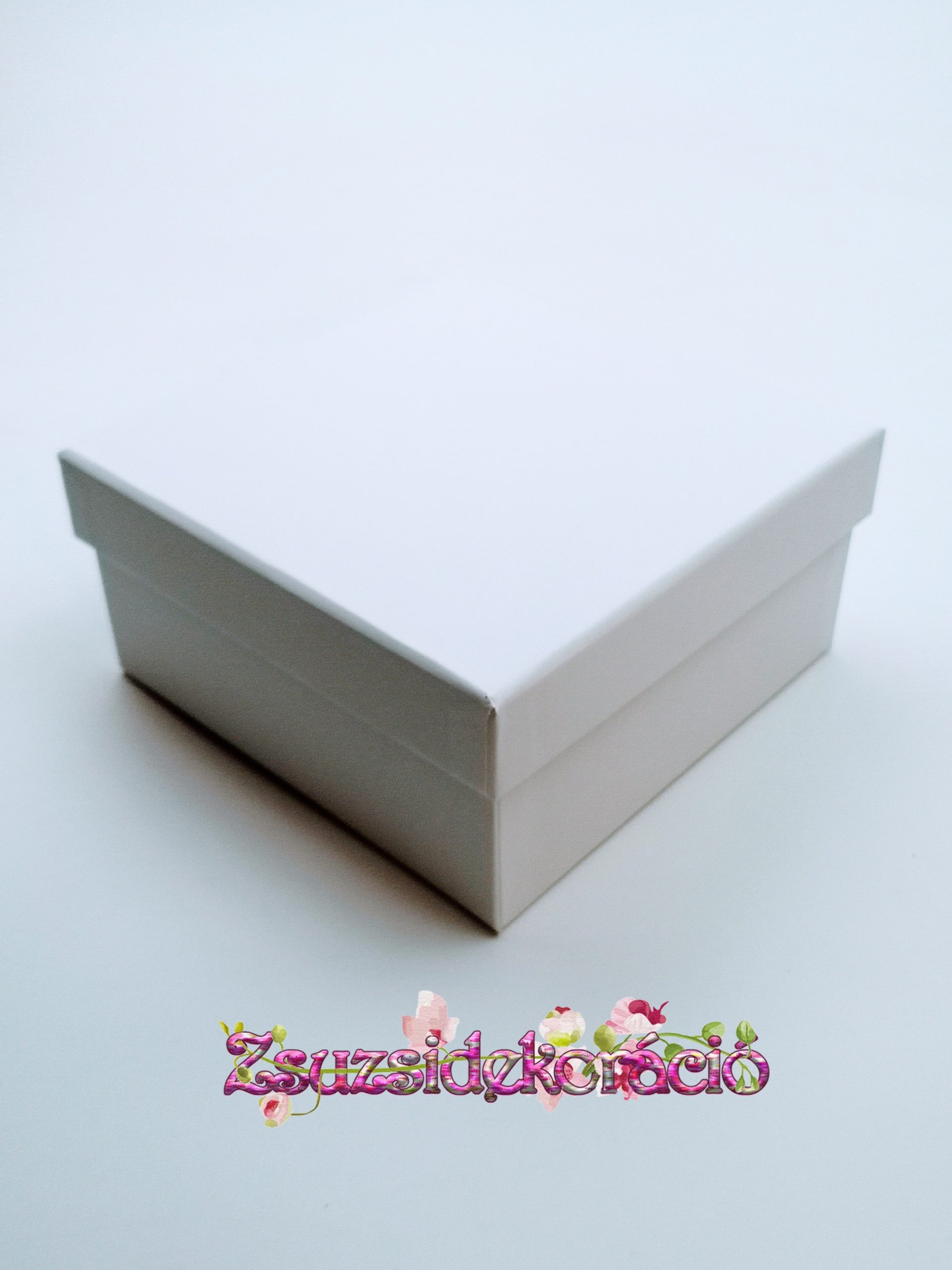 Kocka doboz közepes 13,5×6 cm Fehér