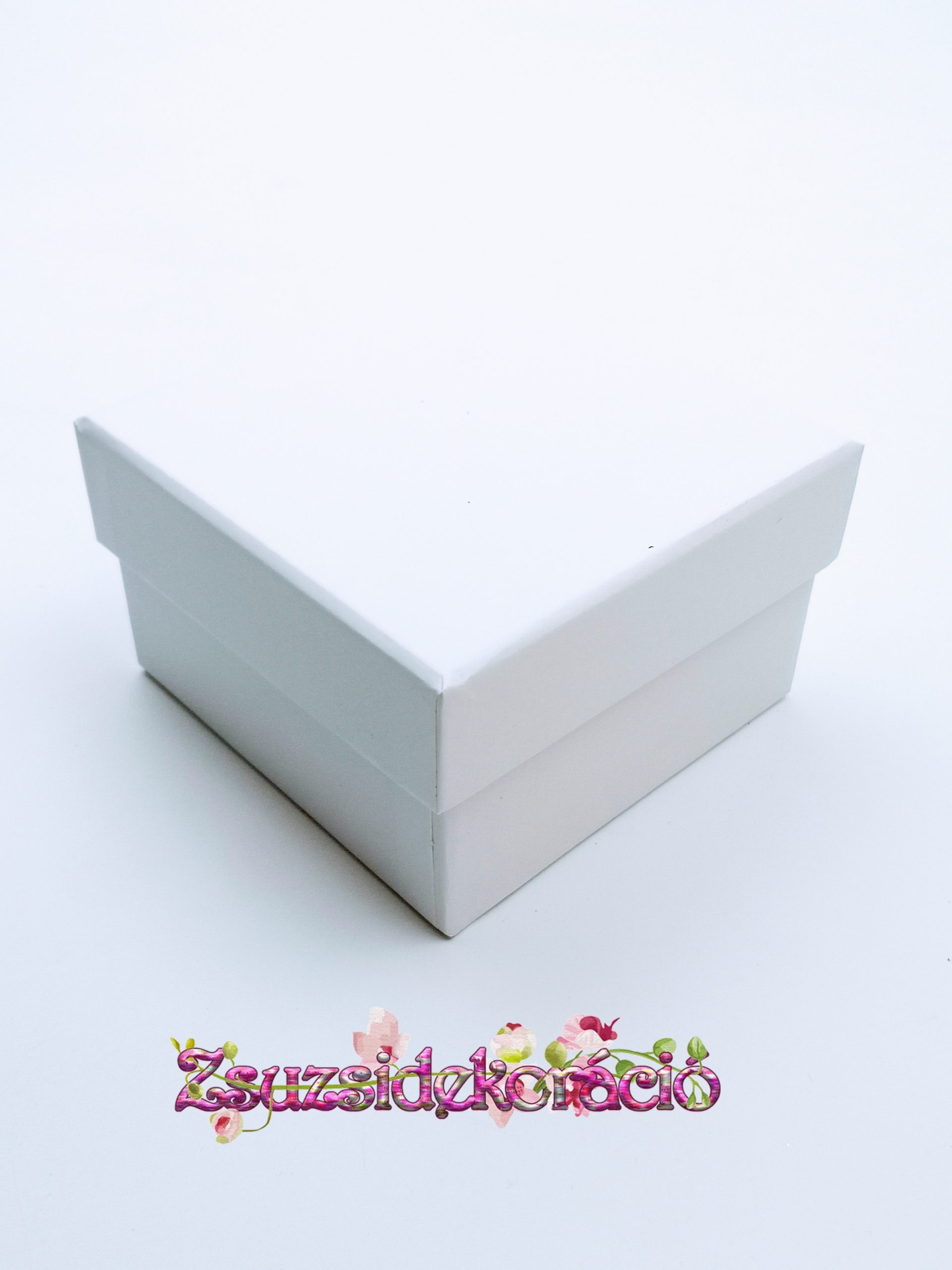 1 db-os kocka doboz 9x9x5,5 cm Fehér